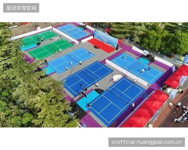 匹克球场地胶“环保无味”的背后：面对标准缺失的新兴运动，供应链如何平衡成本与用户的运动安全？